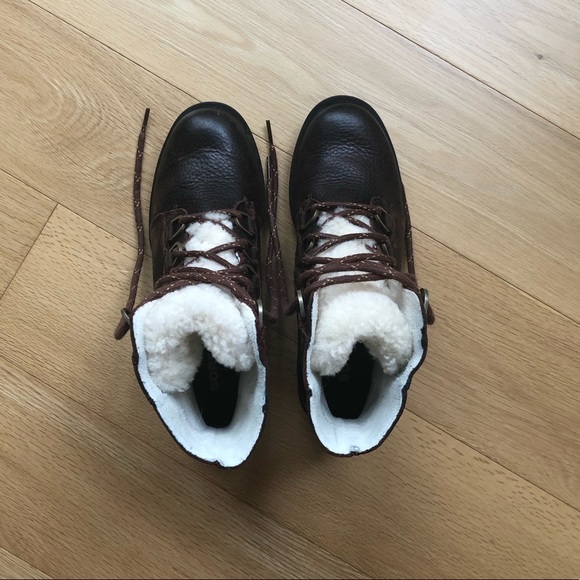 Sorel Phoenix Genuine Shearling Lined Boots Size 6 - Picture 5 of 6